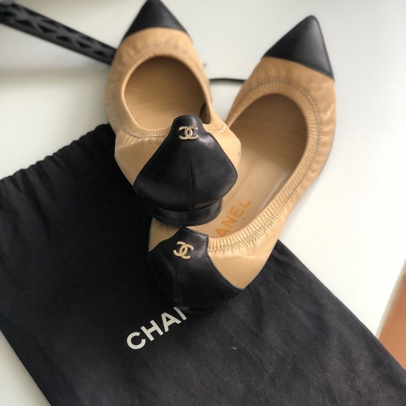 Chanel Bicolor Flats - Picture 2 of 3